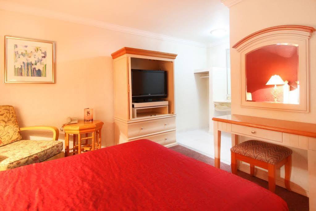 Hotel Azteca De Oro เม็กซิกาลิ ภายนอก รูปภาพ